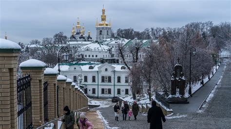 ukraine raids holy site  suspicion  orthodox church tied  moscow   york times