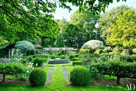 pin  outdoor dining garden