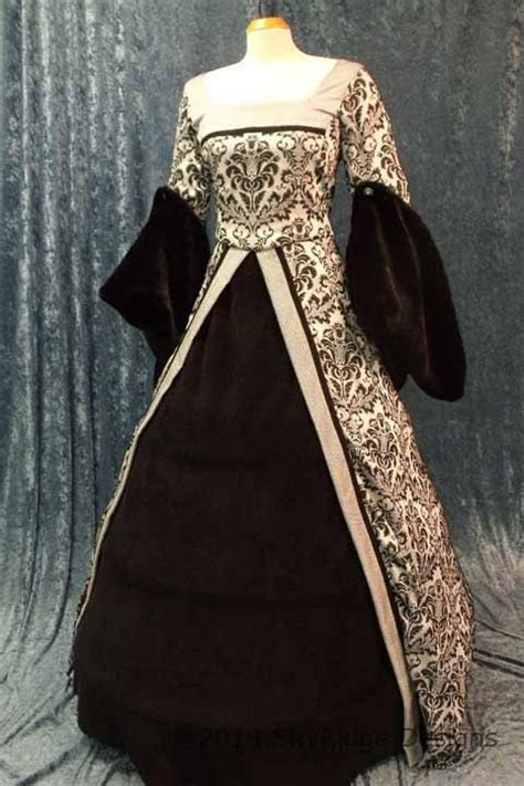 custom queen anne gown renaissance tudor by skyridgedesigns