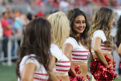 49ers cheerleader kneels during national anthem hellogiggles