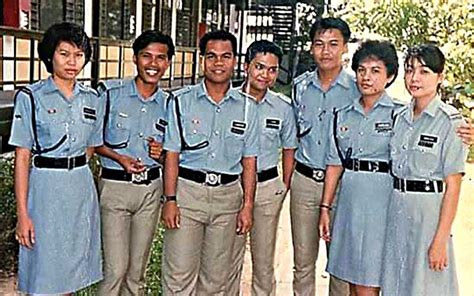 seragam polis diraja malaysia biru tammy james
