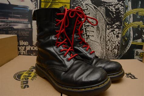 dr martens red lace cm    eye downes