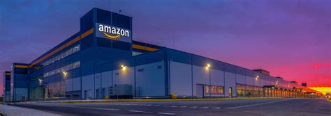 amazon continues  invest  uk   warehouse  bristol   suite