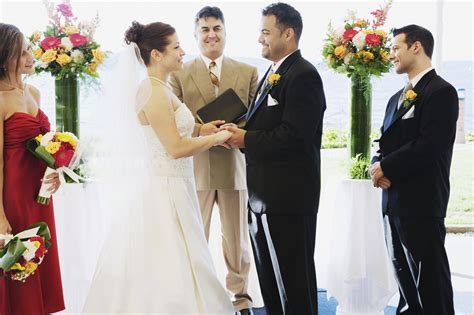 guest singing  wedding ceremony bride  groom sing epic