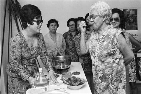 prime minister lee kuan yew s mother mrs lee chin koon