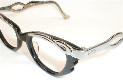 Vintage Women S Eyeglasses Cats Eye Frames Black And White
