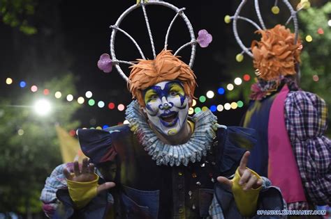 uruguay desfile inaugural del carnaval  en montevideo spanishxinhuanetcom