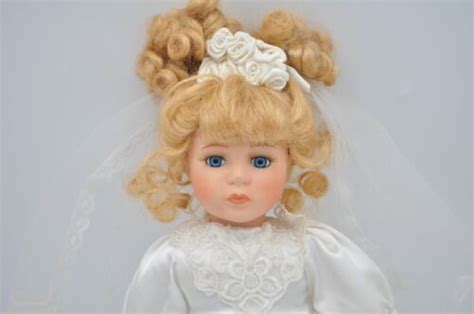 Dandee International Limited The Collectors Choice Porcelain Bride Doll