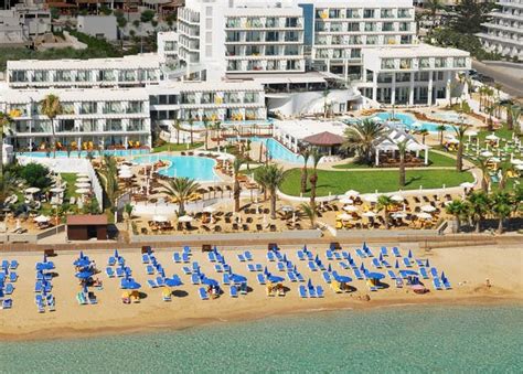 contemporary cyprus hotel  spa  golden sands refundable hotel luxury travel