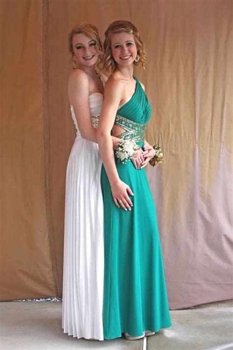 pin by bruene gussie on lesbian prom in 2019 prom fashion prom dresses