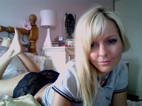 sexy blonde british wife 33 pics