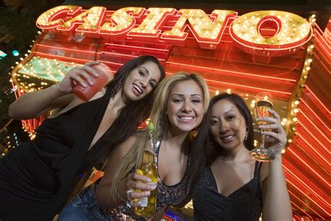 can i drink alcohol at the fremont street experience in las vegas nevada