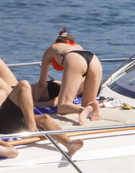 Selena Gomez Shows Off Her Sexy Cellulite Ass 95 Photos