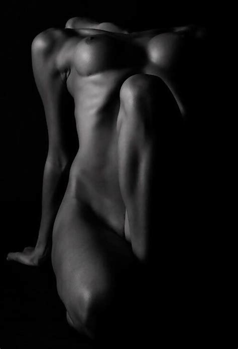Perfect Storm Beautiful Form Of Nude Women Soft And Classy 28 Pics