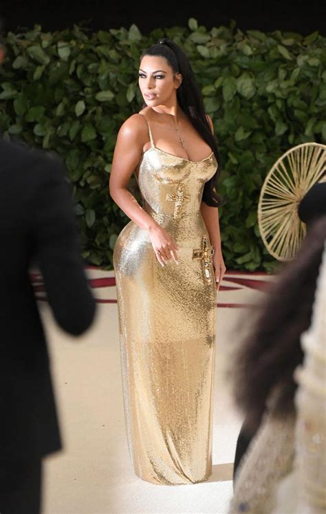 Kim Kardashian Showed Her Cleavage At Met Gala 2018