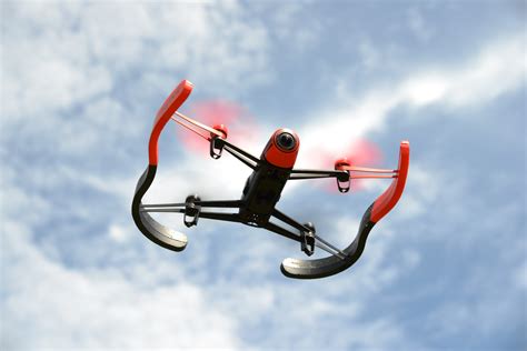 fly  drone   works magazine
