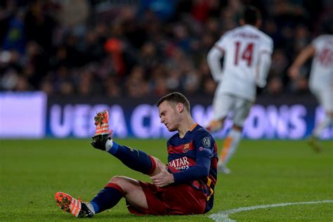 barcelona transfer news former arsenal defender thomas vermalen