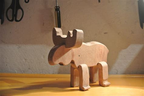 how to make a wooden montessori toy a moose yourself