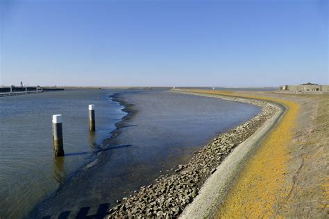 Dutch People Live Below Sea Level The Iconic Afsluitdijk
