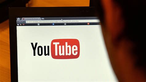 youtube removes adverts  britain  tech digest
