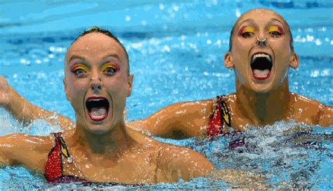 De Synchronized Swimmers