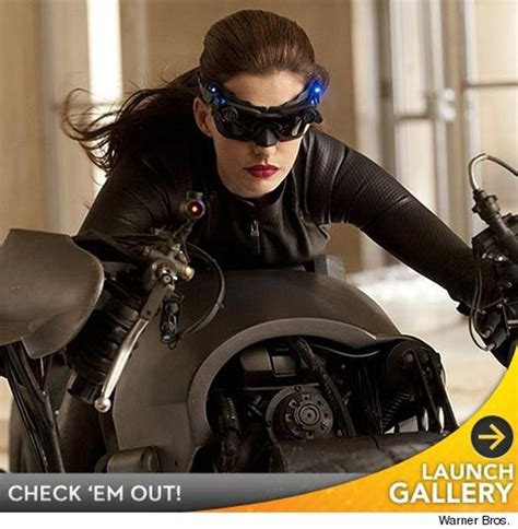 First Look Anne Hathaway In Costume As Catwoman