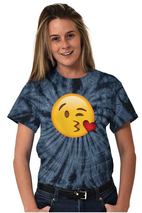 kissing emoji kissy emoticon flirty winking women short sleeve tie dye