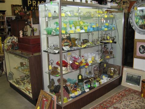 home accessories antique booth display ideas  importance  planning