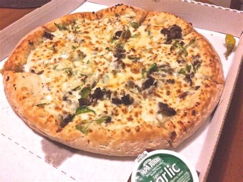 Grubgrade Review Philly Cheesesteak Pizza From Papa John’s