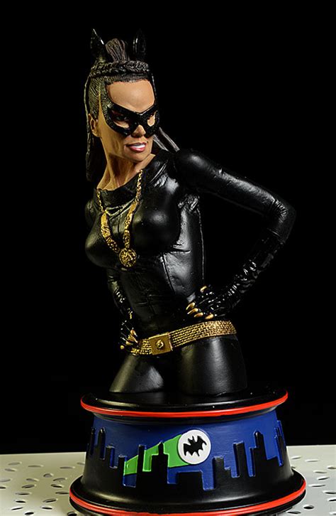 review and photos of catwoman bookworm 1966 batman tv
