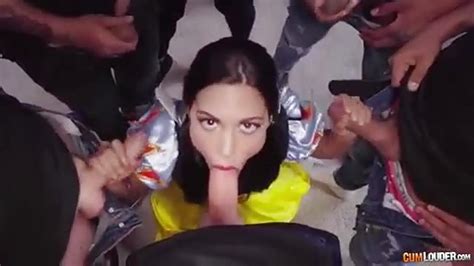 snow white fucked by seven horny blokes