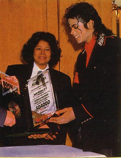 Michael And His Mother Katherine Michael Jackson Photo 31693304