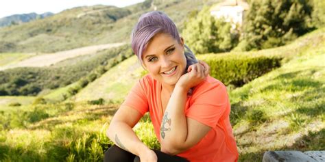 kelly osbourne s piloxing workout how to burn 900