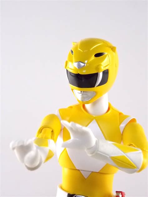 S H Figuarts Mighty Morphin Yellow Ranger Gallery Tokunation