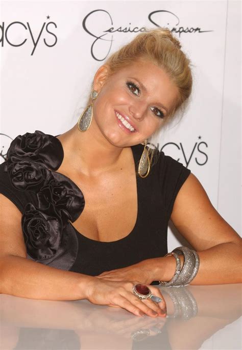 Jessica Simpson Signs Autograph At Macy S With Cleavage