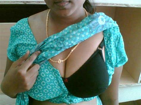 kamwali sex photos ghar ki desi maid ko chodne ke pics