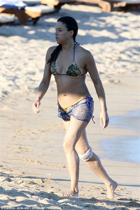 Michelle Rodriguez In A Bikini 19 Photos Thefappening