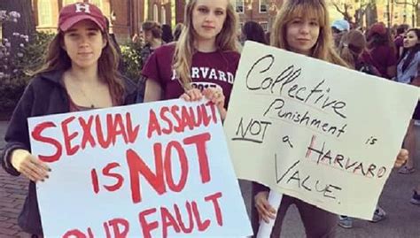 Harvard Women Protest Blacklist Targeting Single Sex