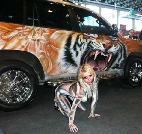 incredible  stunning airbrush jobs  cars klykercom