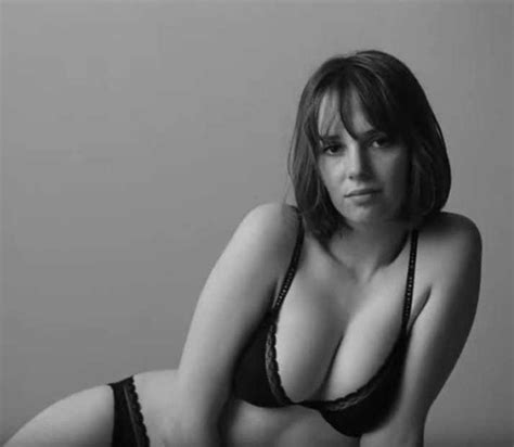 44 Nude Pictures Of Maya Hawke That Are Basically Flawless Page 2 Of