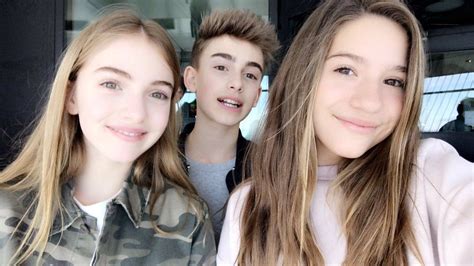 kenzie johnny and lauren day and night tour in 2019 maddie ziegler kenzie ziegler