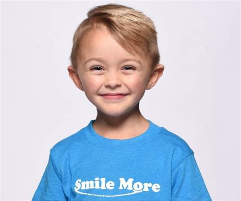 kane atwood bio facts family life  youngest son  youtuber roman atwood