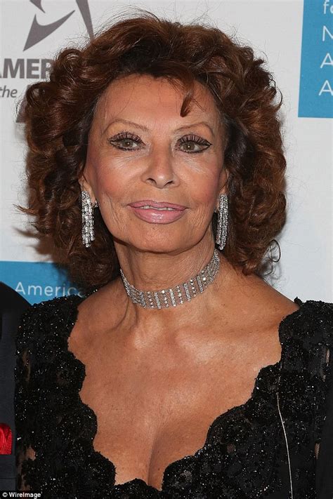 Katching My I Screen Icon Sophia Loren 81 Says She Is