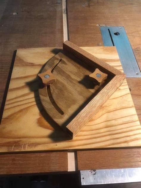 pin  michelle engebretson  diy woodworking projects