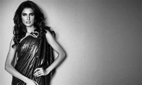 pakistani model and actress amna ilyas profile 2015 livetv