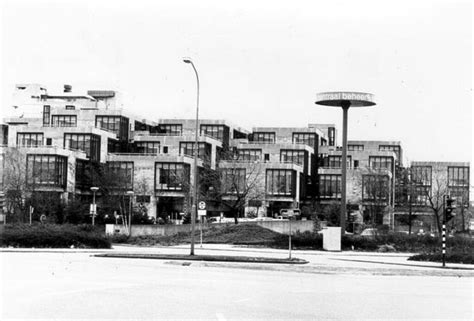 toen  apeldoorn het centraal beheergebouw van herman hertzberger indebuurt apeldoorn