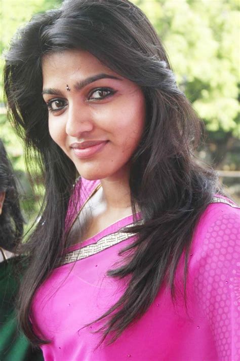 Very Beautiful And Pretty Photos Of Tamil Actress Dhansika