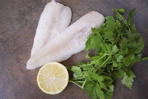 Sea Bass Chilean 6 Oz Fillet Pbo Skinless Raw Ref Imported Chile Wild