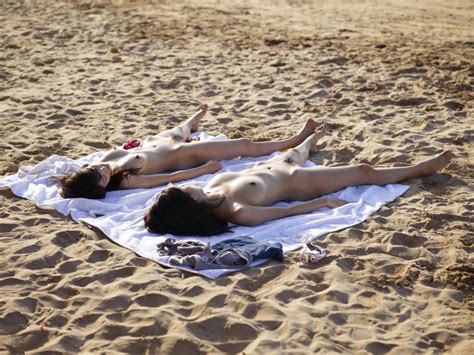 two skinny korean shows pussy on the beach — asian sexiest girlsasian sexiest girls