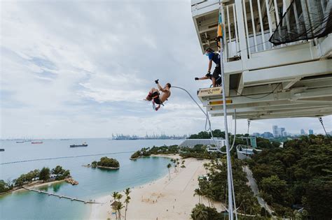 bungy jump tandem bungy  aj hackett skypark sentosa  singapore